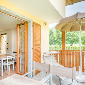 Toli Sun - helle Wohnung mit Poolblick im Val di Ledro im Trentino