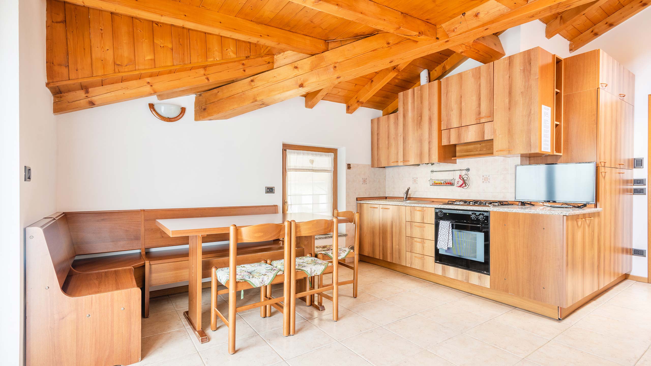 Crosina Holiday – Ferienwohnungen in der Nähe des Ledrosees im Trentino für einen Paar- oder Familienurlaub Willkommen in der Casa Lucia