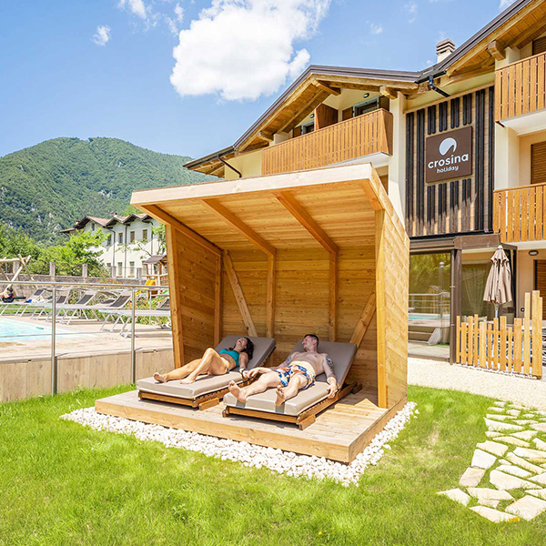 Crosina Holiday - appartamenti vicino al Lago di Ledro in Trentino per una vacanza in coppia o in famiglia 