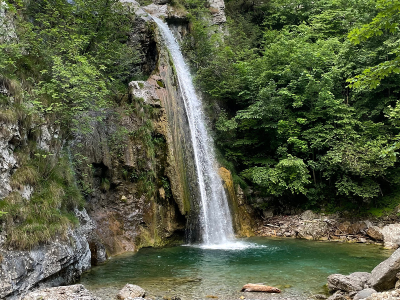 Cascate vicino al lago di Ledro e dintorni