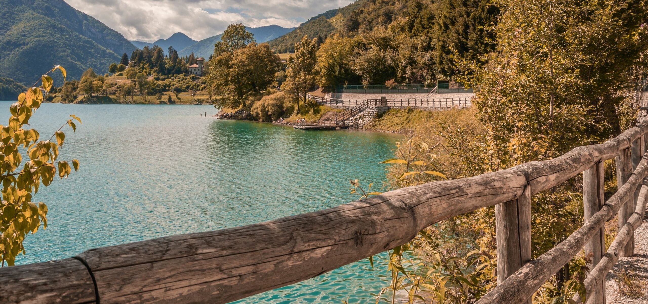 Crosina Holiday - appartamenti vicino al Lago di Ledro in Trentino per una vacanza in coppia o in famiglia 
